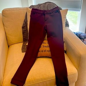 Old Navy Pixie pant. Size 0 regular. Excellent  condition.